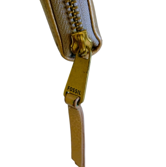 Fossil Wallet - Picture 2 of 10